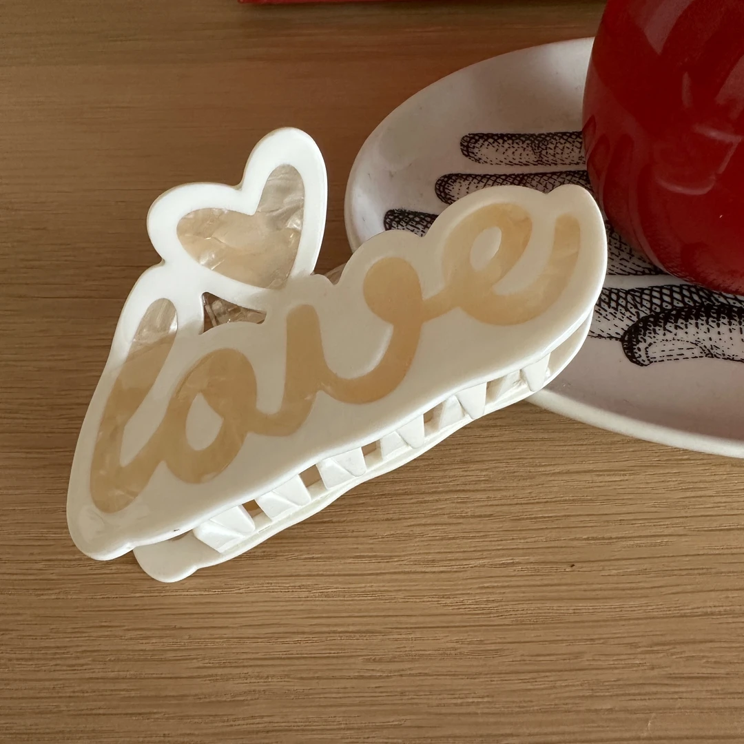 Noble.L 爱心love抓夹拼色字母设计发抓气质时尚百搭小众简约