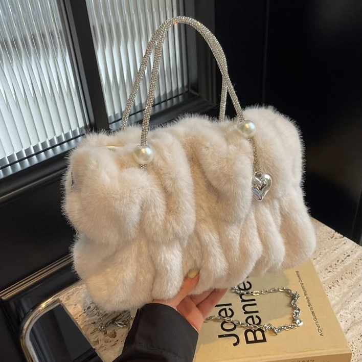 水桶包云朵包时尚网红大包包包单肩包丝绒女包2025年秋冬季爆款