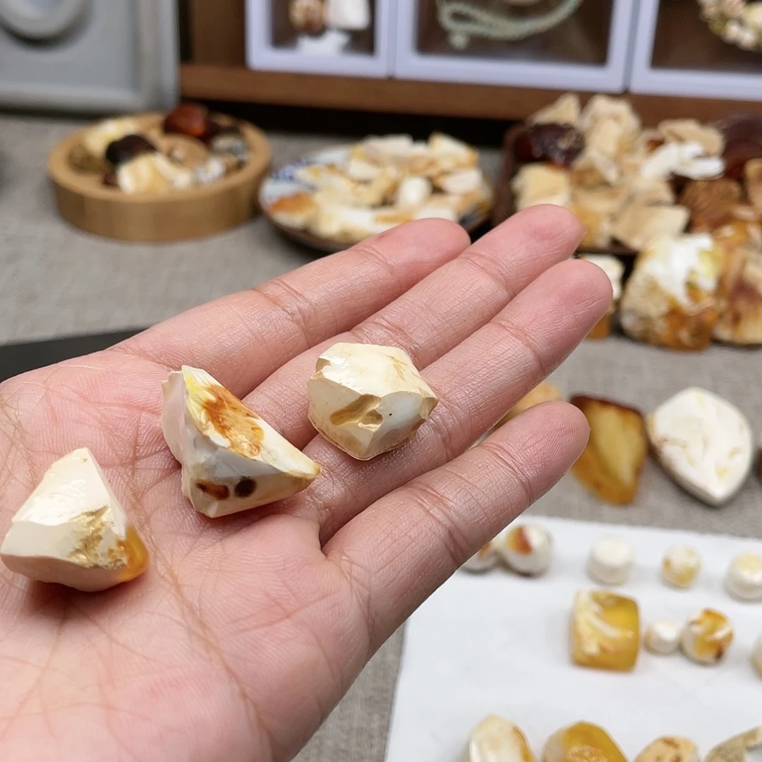 定制琥珀未镶嵌F*x天然蜜蜡