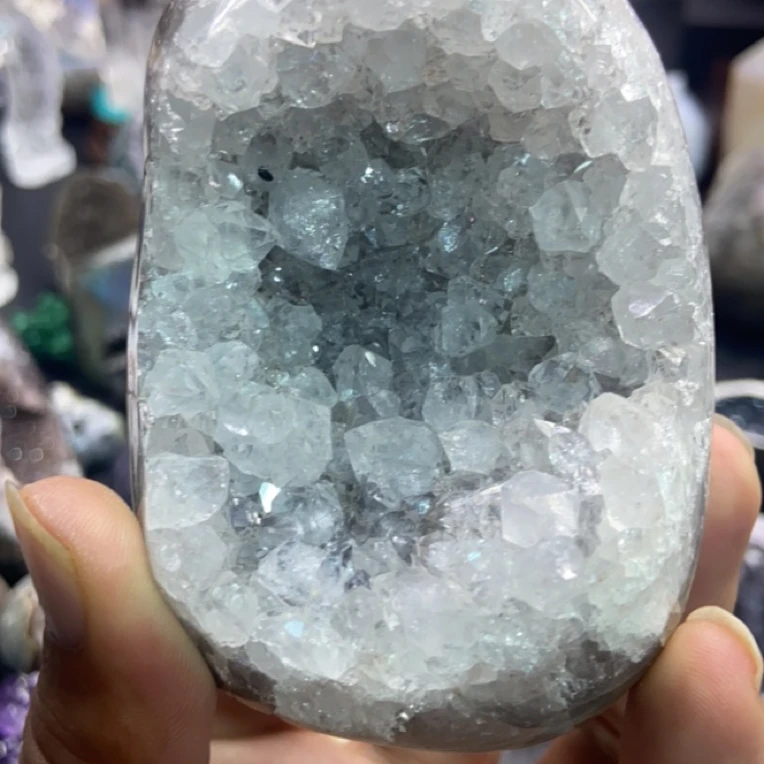 巴西水晶晶镇窝窝
