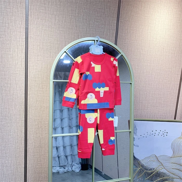 AU058  宝宝红色拼接上衣裤子套装