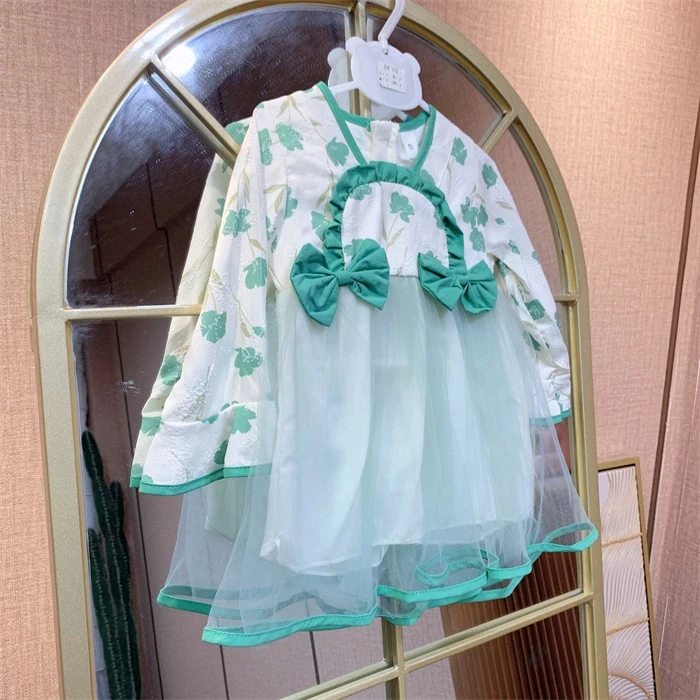 EH275   宝宝绿色纱纱连衣裙  秋季长袖
