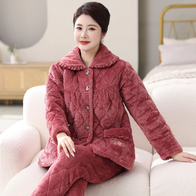 秋冬季老年人珊瑚绒女士夹棉三层睡衣套装家居服女冬季加厚加绒