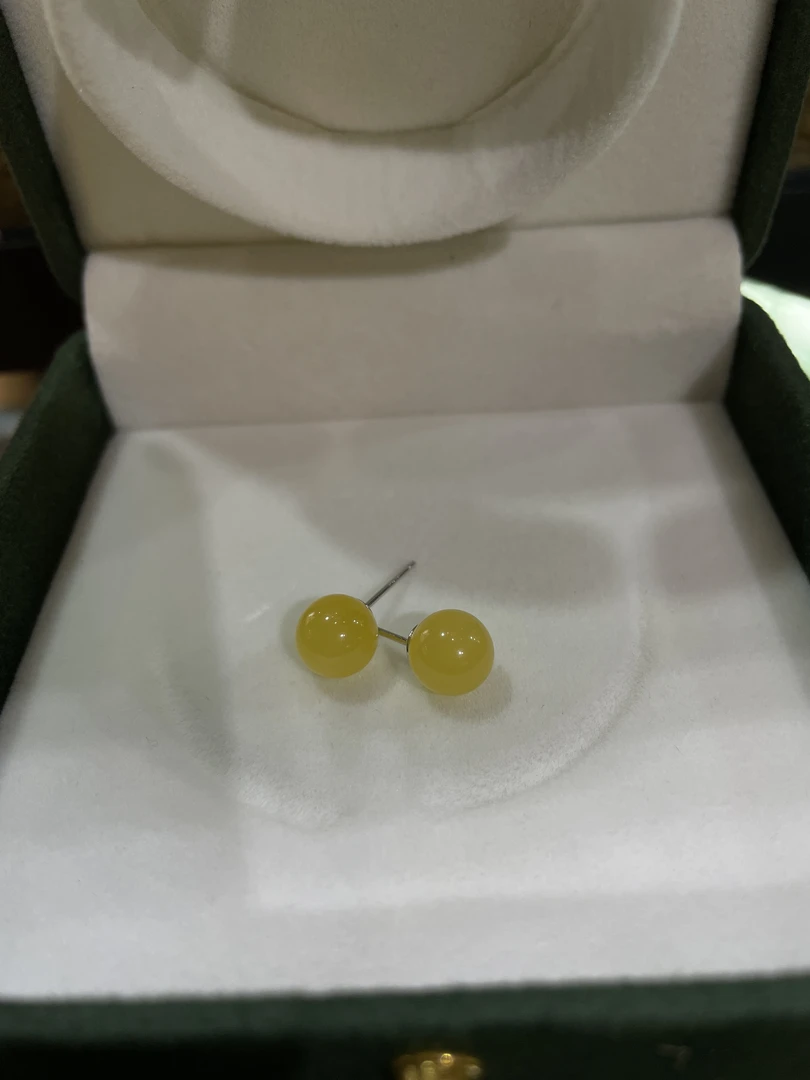 蜜蜡耳钉时尚简约气质轻奢百搭简单黄色
