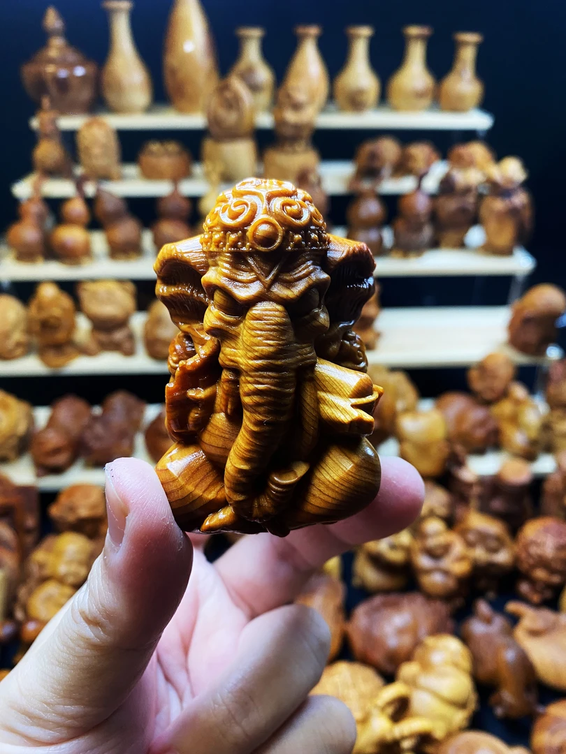 崖柏木雕象神(一物一拍)