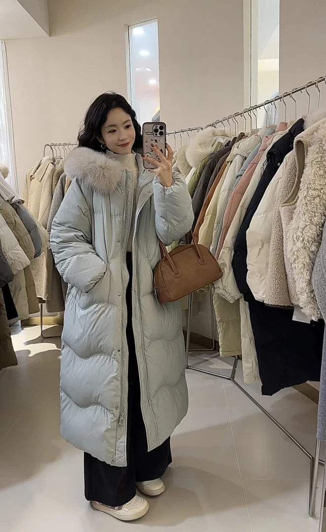 【鞠子JuZi】8026#高品质专柜大毛领白鸭绒长款羽绒服需干洗长约115
