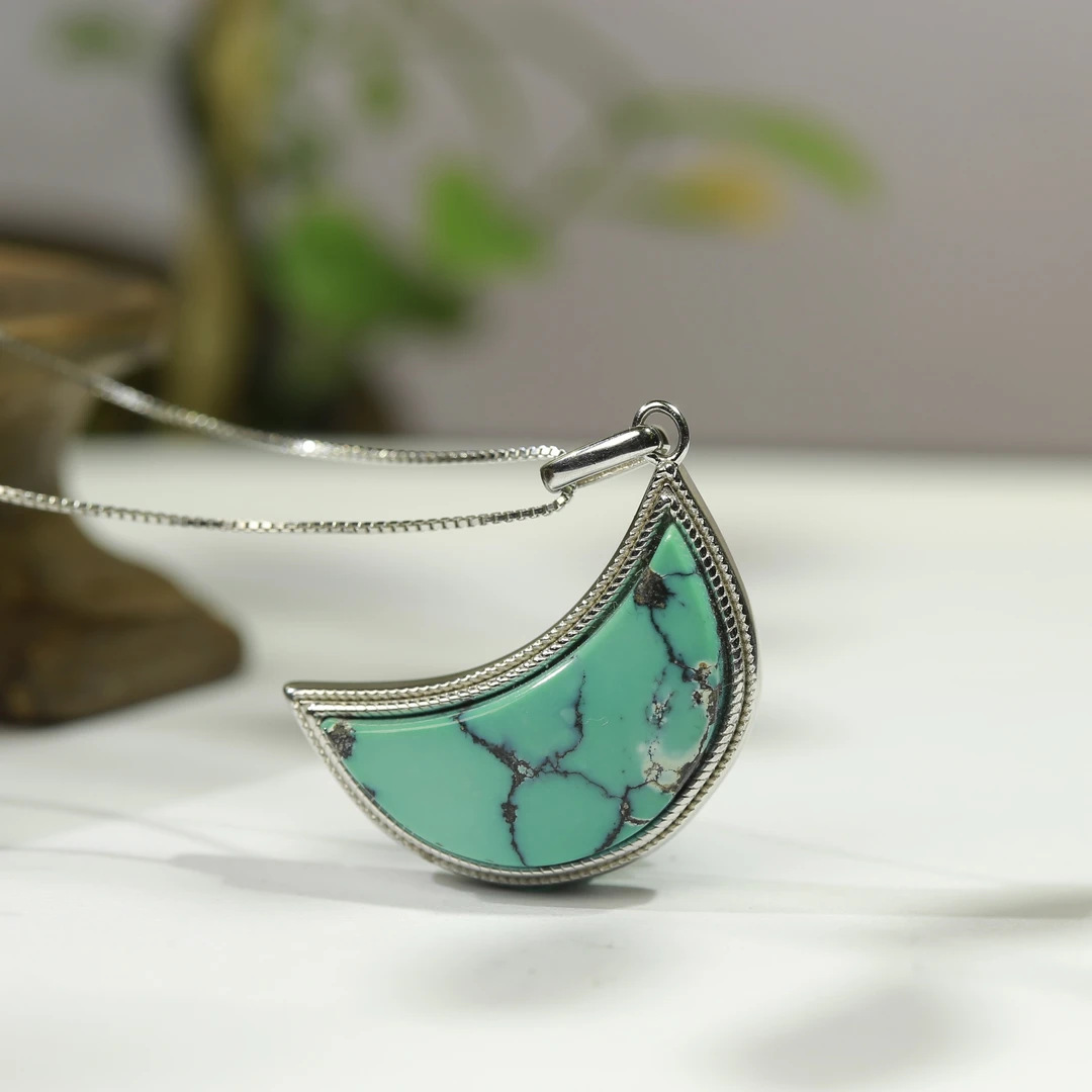 湖北原矿天然绿松石气质时尚简约镶嵌孔雀扇形复古扇子月亮项链