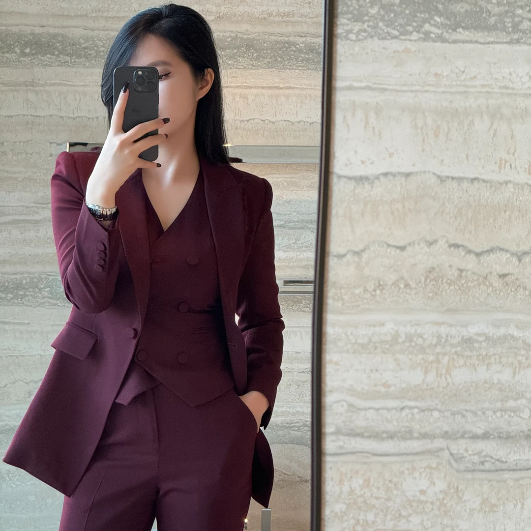 3092-老钱腔调安可拉红西装三件套显瘦气质时尚休闲西服通勤职业