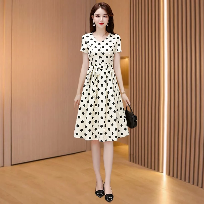 中长款收腰显瘦波点连衣裙女短袖春夏法式复古气质裙子小个子妈妈