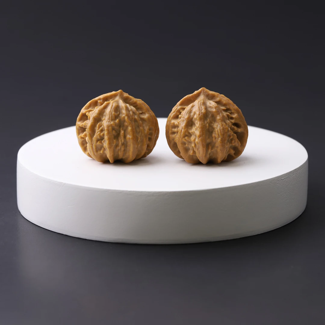 S7977-2微打底小粗筋八棱手捻核桃手把件