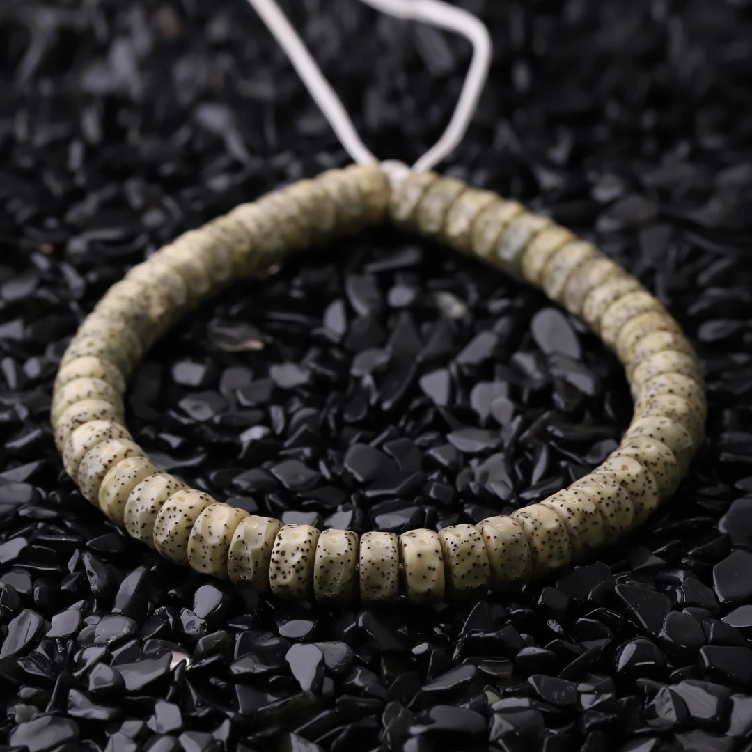 S1750【无相药片】半手工石玉料针尖细星星月菩提文玩手持