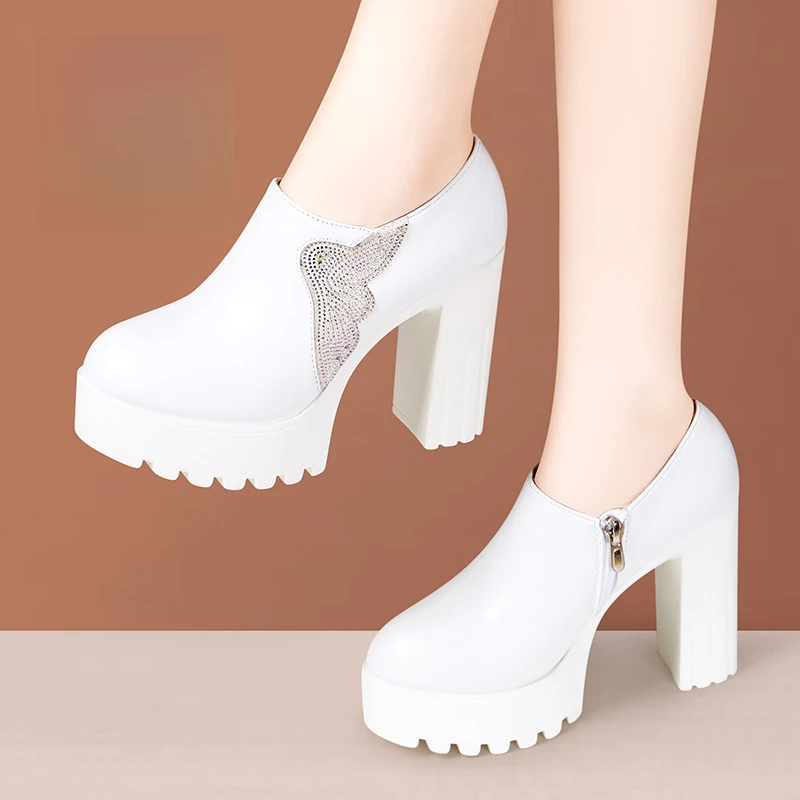 单鞋圆头深口高跟防水模特单鞋白色皮鞋百搭短靴跟鞋走秀鞋子加绒