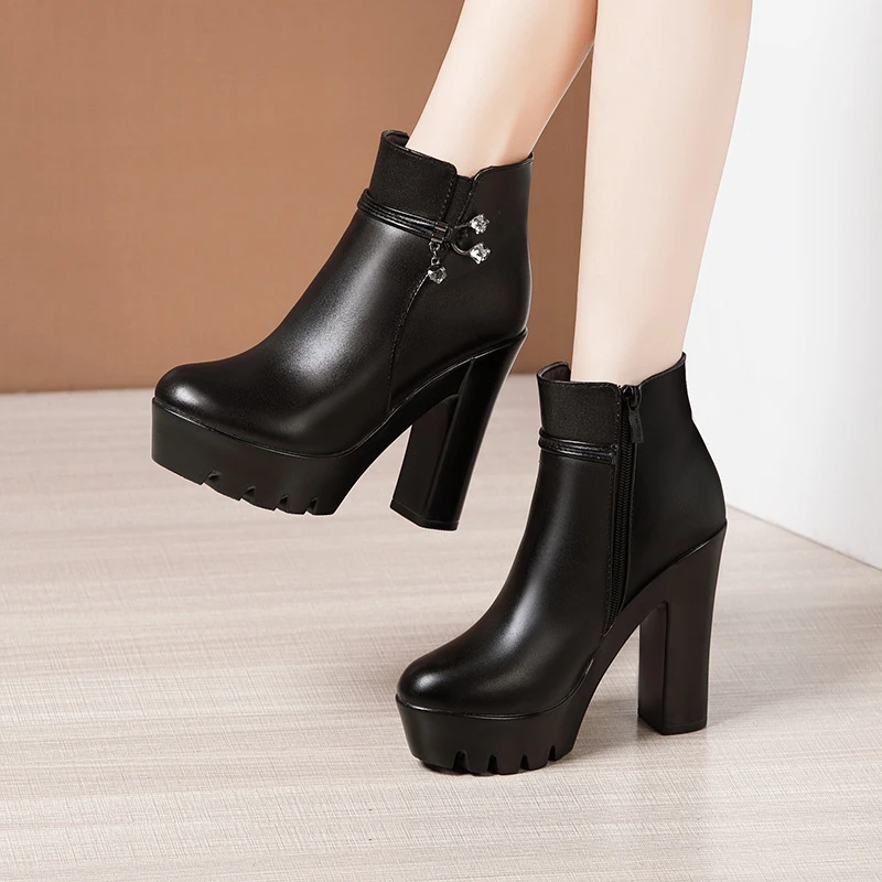 超高跟鞋马丁靴女粗跟厚底防水台百搭短靴秋冬圆头高跟靴子短靴