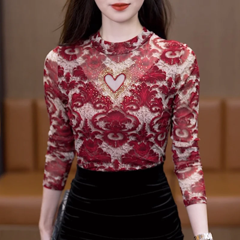 2025秋季新款印花圆领长袖t恤女修身显瘦打底衫洋气减龄百搭上衣