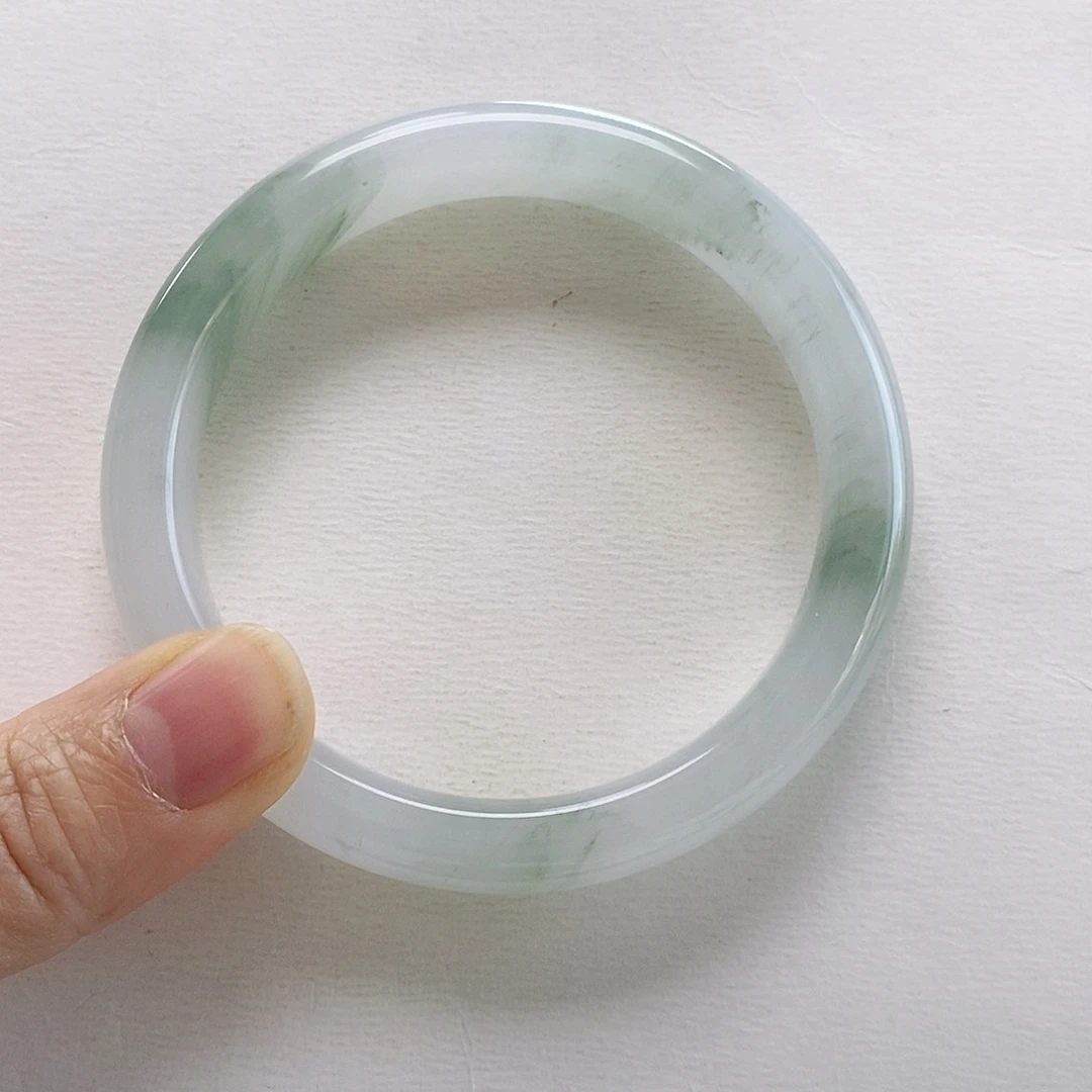 石英质玉手镯未镶嵌花*