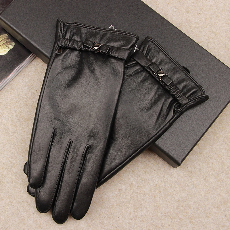 秋冬真皮羊皮女士手套加绒防风防寒保暖收口防水触屏保暖骑车开车