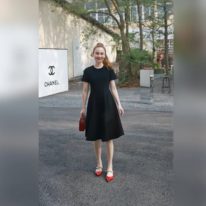 迪｜奥同款复古收腰连衣裙 立裁优雅气质经典法式小黑裙W231L1069