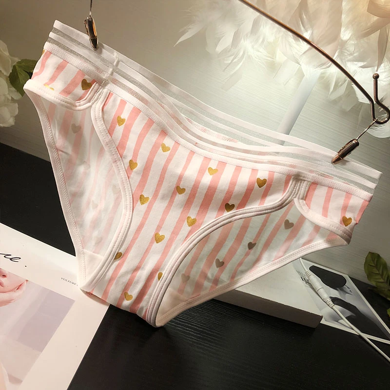 卡通印花图案内裤女中低腰舒适甜美少女底裤棉质面料三角裤学生
