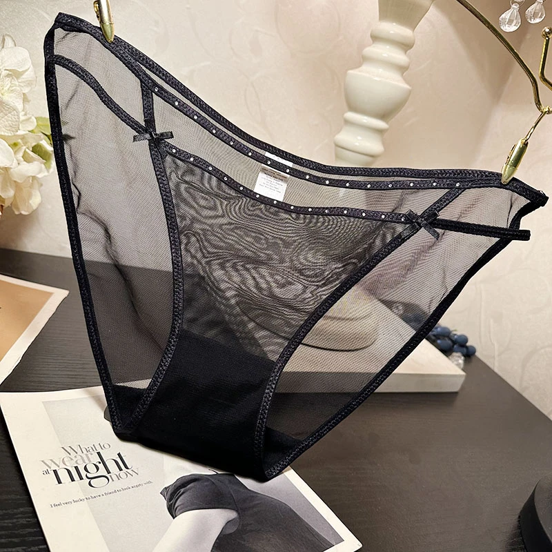 轻奢镂空网纱蕾丝内裤女士性感低腰时尚水钻装饰三角裤透气无痕