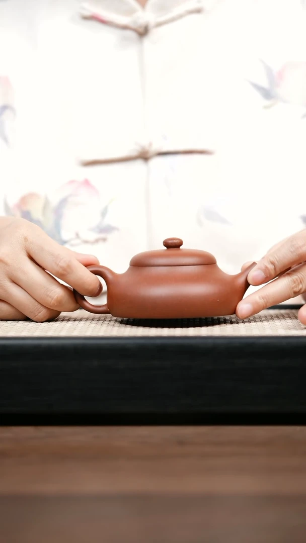 【闪购商品】紫砂茶壶红皮龙静乐