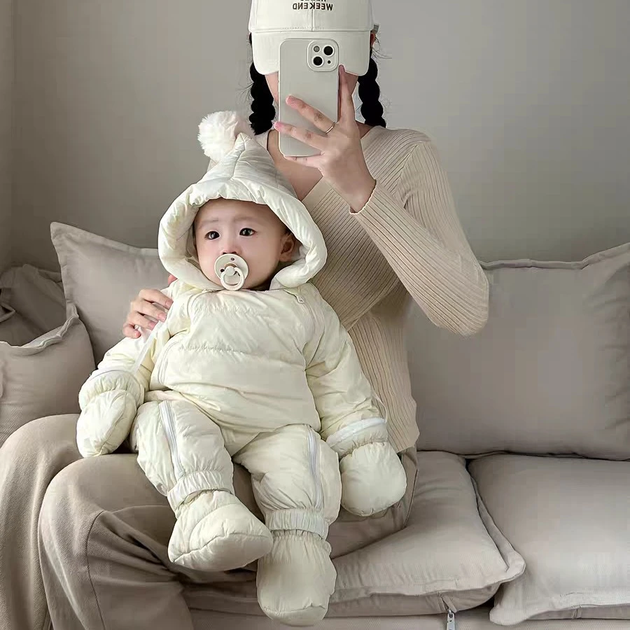 悠蓓蔓婴儿羽绒服连体衣新生儿哈衣男女宝宝外出保暖抱衣冬季爬服