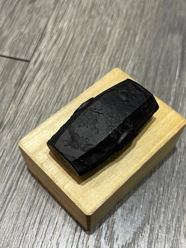 锥形 日本鸠居堂 皇室御香贡墨块 油烟墨