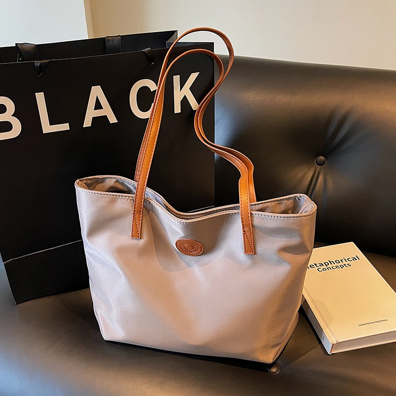 仙茉包包女2025秋冬新款托特包高级感小众单肩包时尚百搭通勤大包