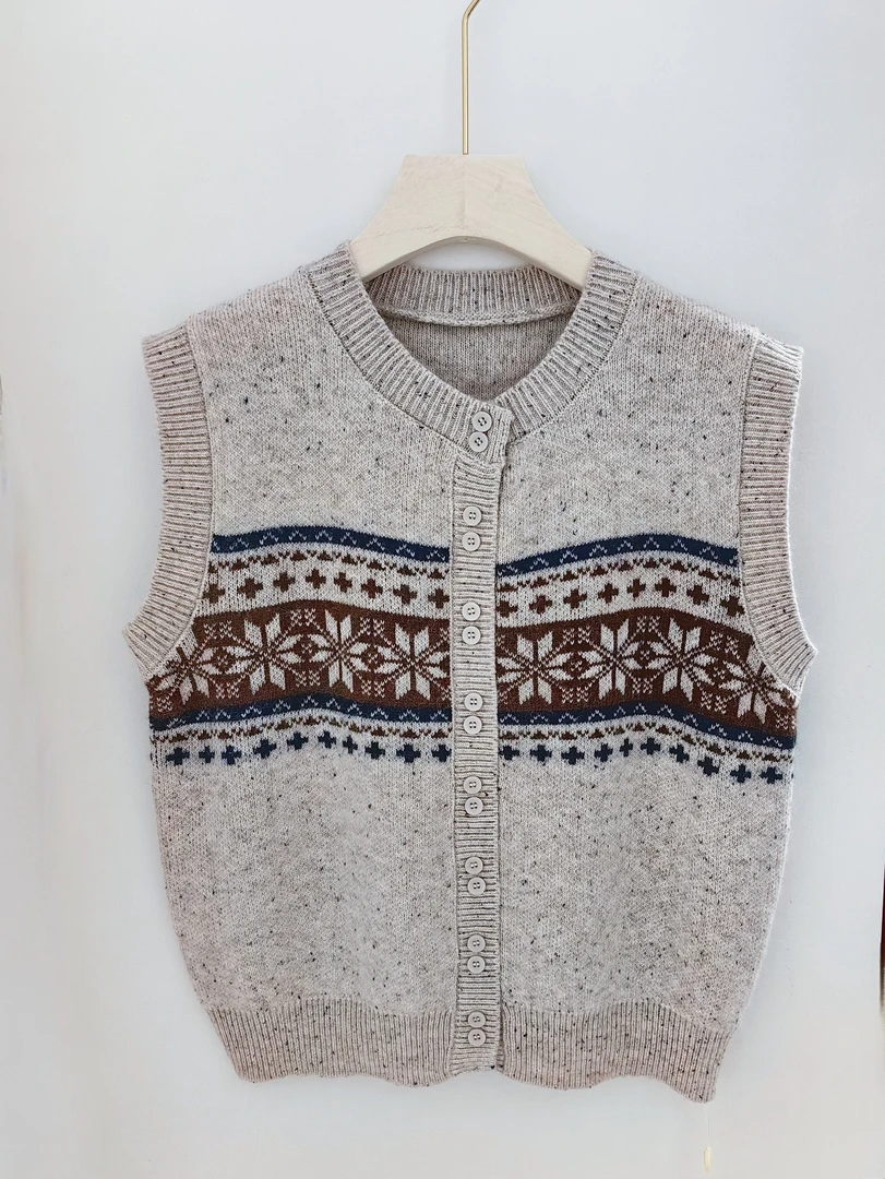 圆领针织开衫马甲背心女外搭秋季新款韩版宽松显瘦坎肩菱格上衣潮