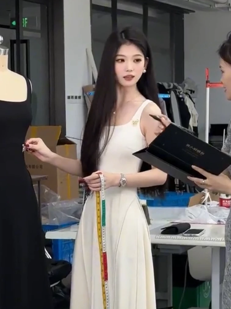 【一桐清仓】【万能公式】显瘦气质高腰时尚法式女装连衣裙4CLRR6157