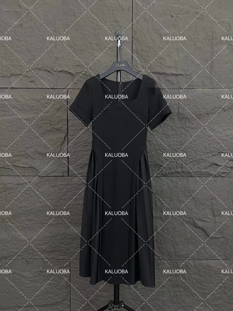 【原创大码设计师款】2024夏季新款轻奢方领收腰气质显瘦连衣裙4515