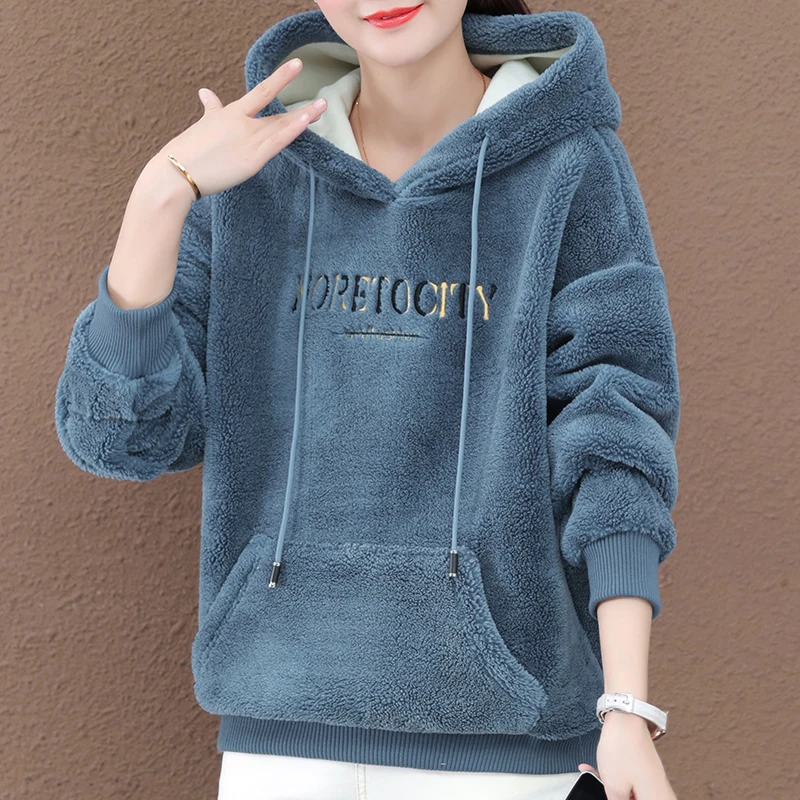 啄木鸟中老年女装2024冬季新款加绒加厚连帽卫衣保暖时尚上衣女士