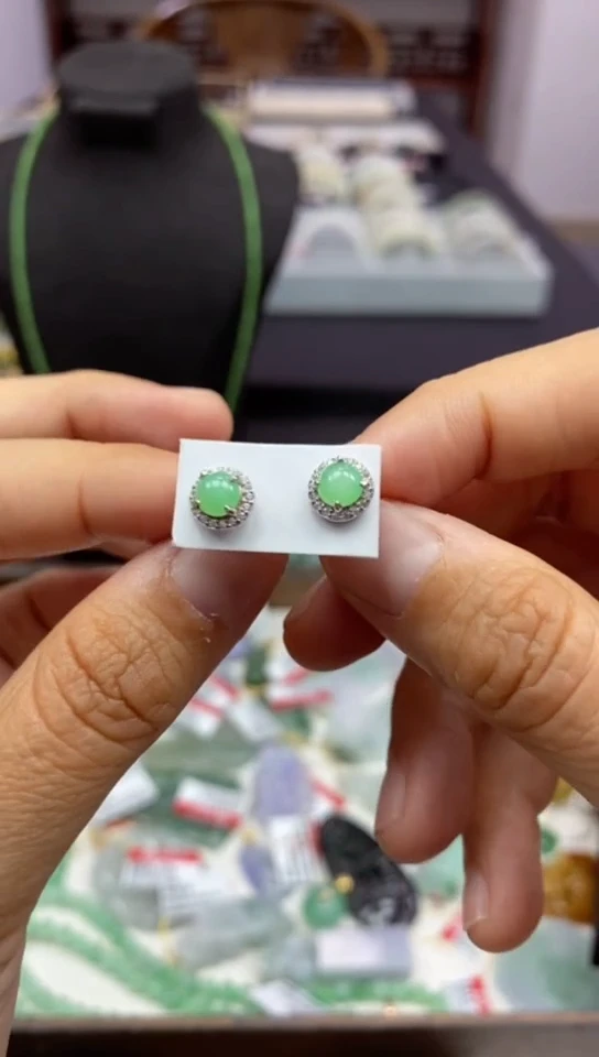 【闪购商品】翡翠耳饰银S925镶嵌耳钉