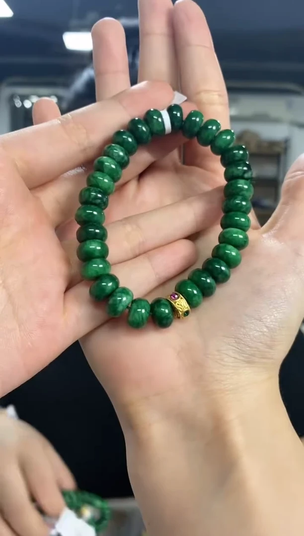 【闪购商品】翡翠手串未镶嵌多样性发其一颜色微差