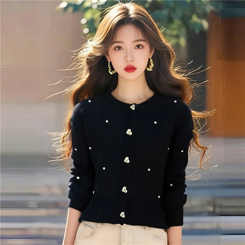 法式小香风爱心扣毛衣外套女设计感宽松休闲短款针织开衫