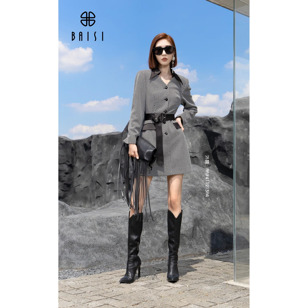 BAISI百丝2024秋冬AAJF411213A4时尚外套