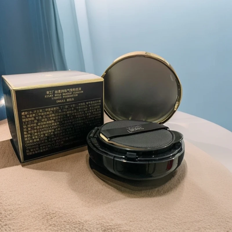 萃丝柔持妆气垫粉底液