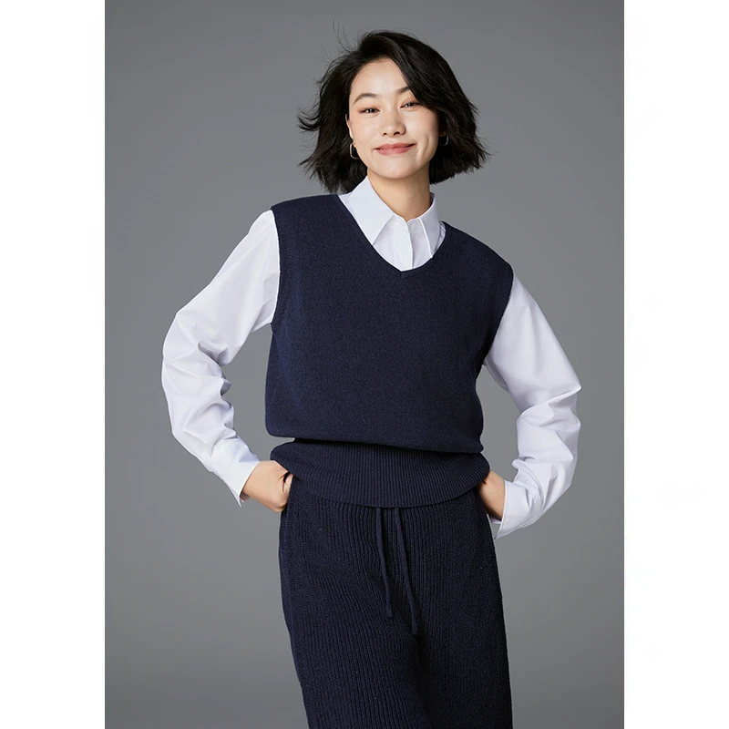 鲸乎小众V领针织马甲女25春小个子叠穿无袖百搭上衣背心