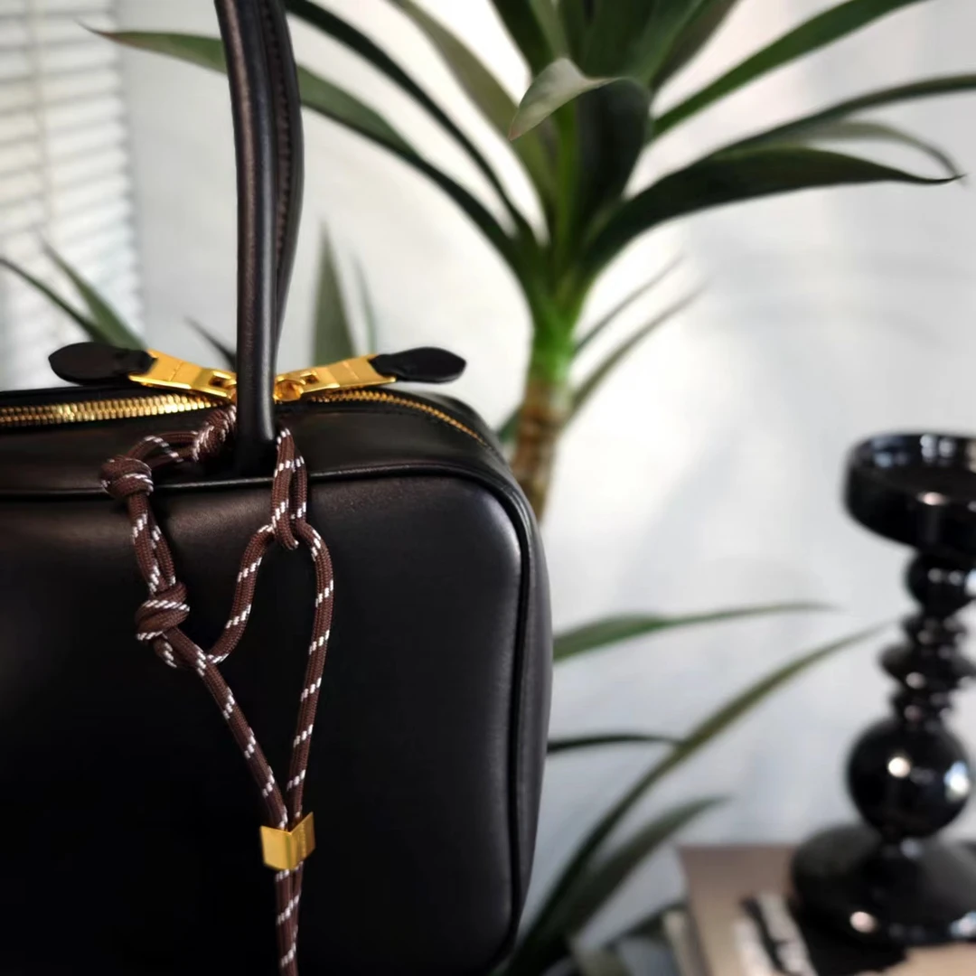 【小妹妹】黑色保龄球单肩包-048