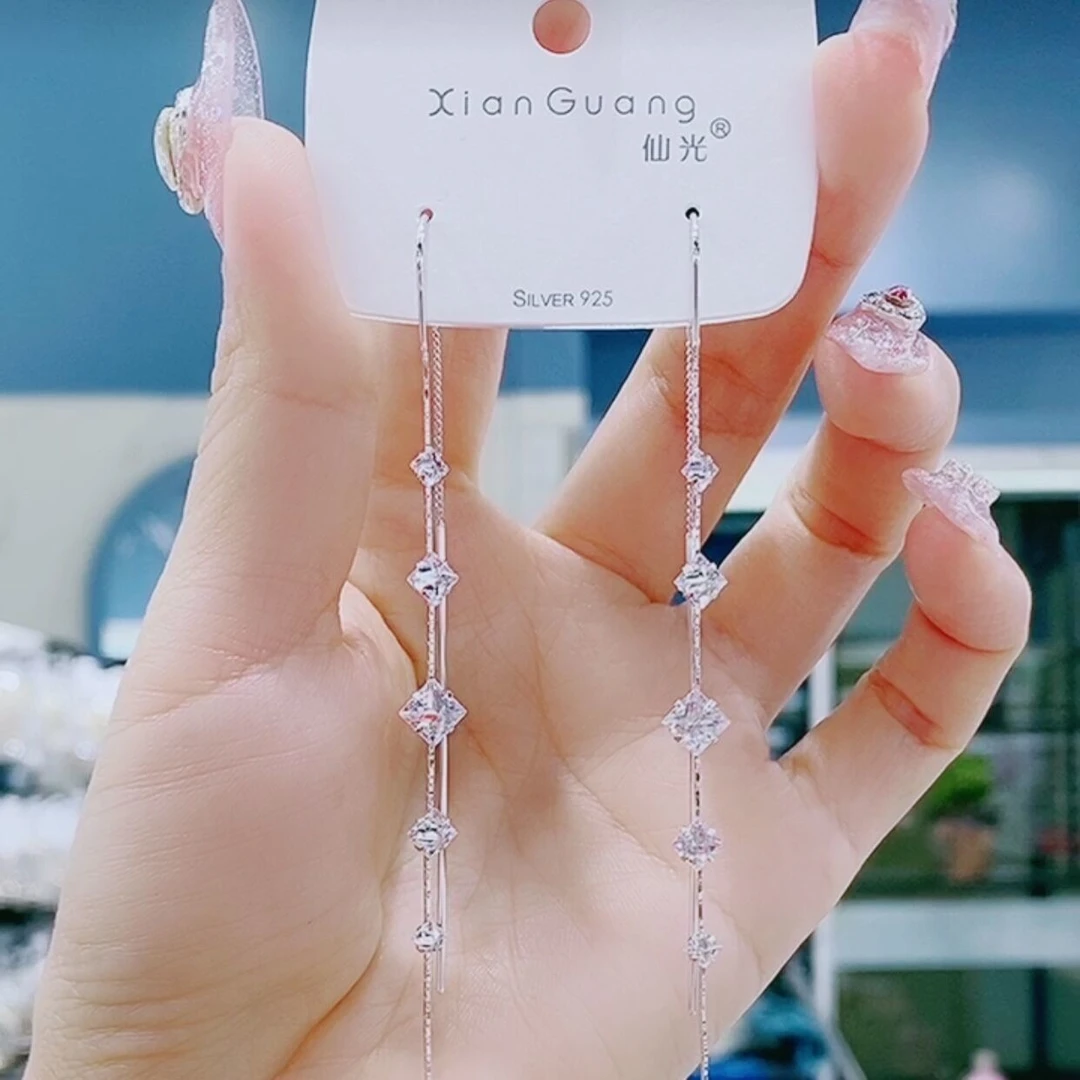 铜合金耳饰 菱形流苏高级感耳线长款超闪气质个性水钻耳线显脸瘦