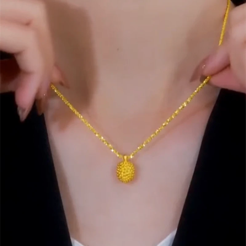 钛钢项链 金波光粼粼锁骨链轻奢女榴莲吊坠设计师高级感礼物项链