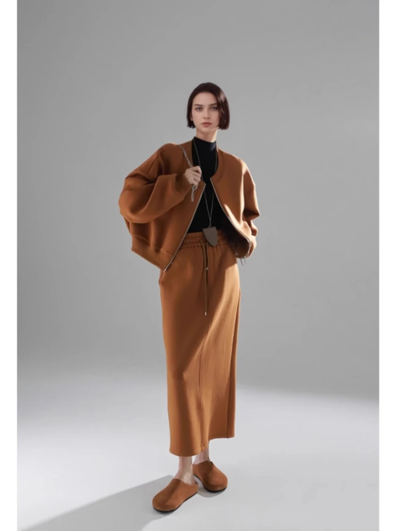 臻一-欧美风宽松直筒卫衣半裙松紧腰抽绳运动风半身裙PI24Q055