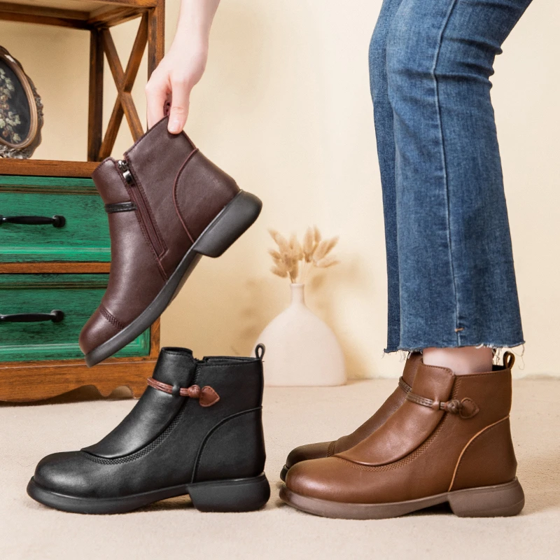 冬季新款妈妈鞋软底软面棉鞋保暖短靴加绒加厚女鞋中老年棉靴防滑