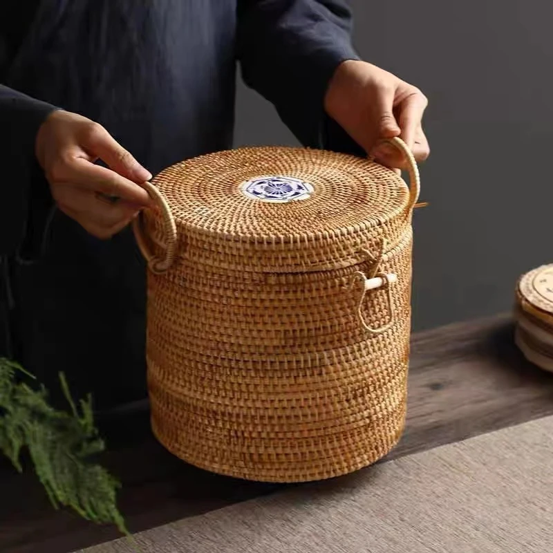 TB120藤编编织圆形平头七子饼盒双环青瓷片茶饼盒尺寸：22*22cm