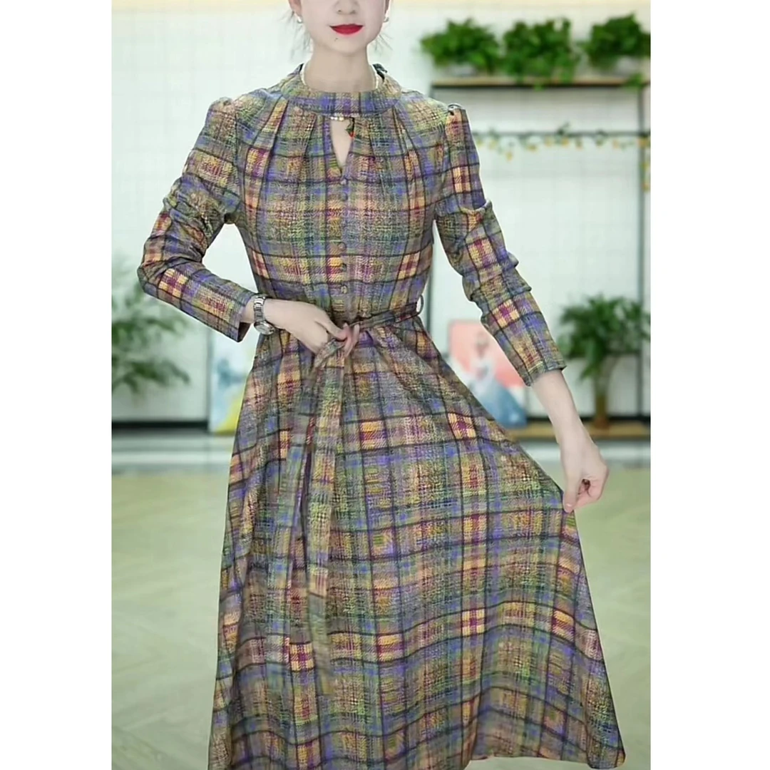 X960 气质女装连衣裙2024秋季新款时尚轻奢洋气休闲格子长袖A字裙