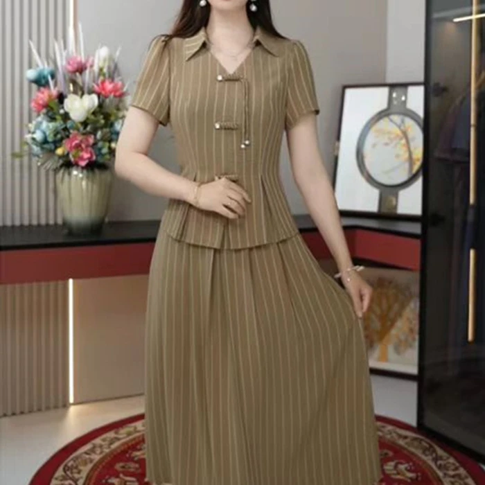 T370 时尚套装显瘦气质百搭洋气休闲夏减龄宽松条纹短袖两件套裙