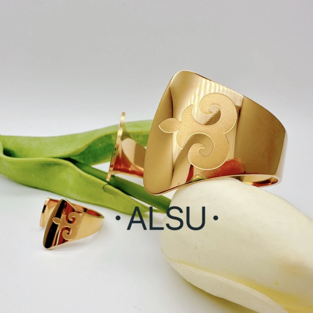 合金手镯 ALSU原创最新款手镯戒指套装 备注身高体重气质时尚