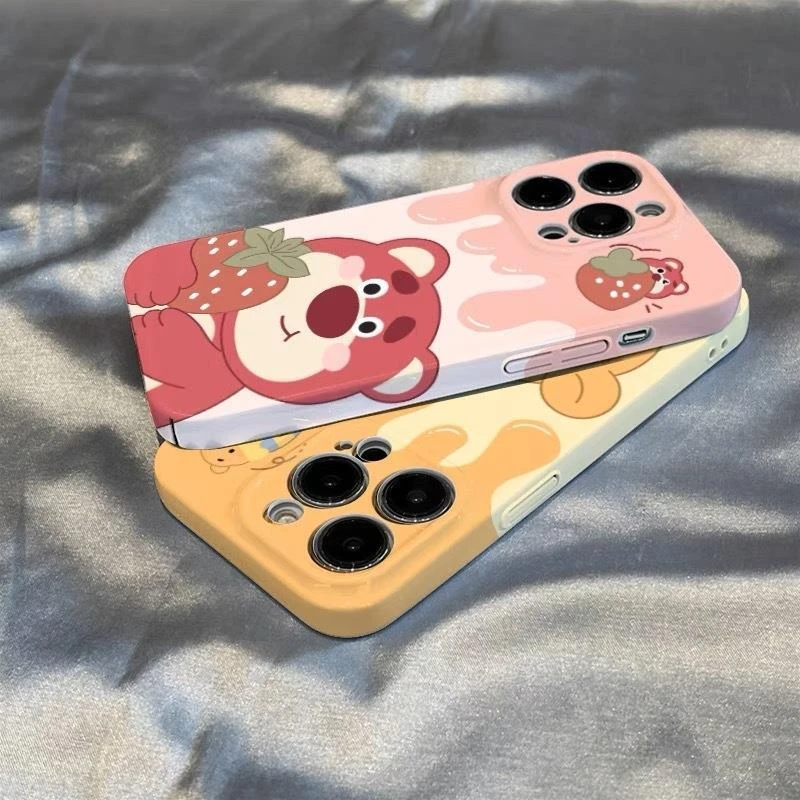 苹果草莓维尼熊iPhone13/15/14promax菲林11小众高级颜值手机壳