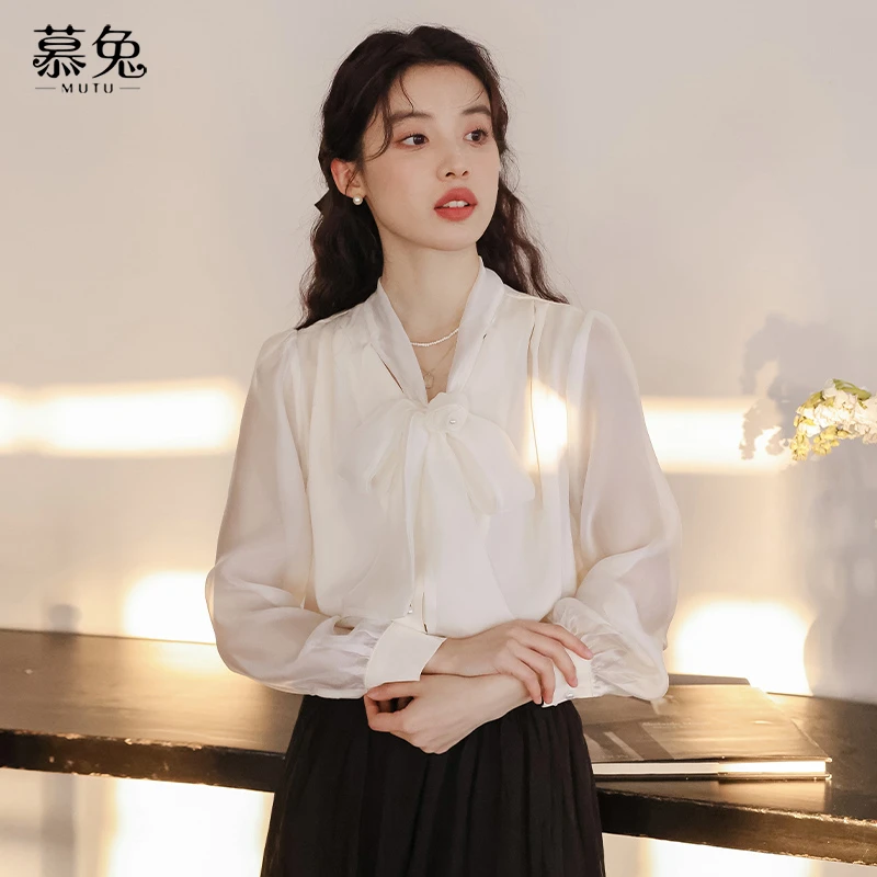 慕兔法式轻熟V领蝴蝶结系带衬衫女2024春季ins设计感小众上衣