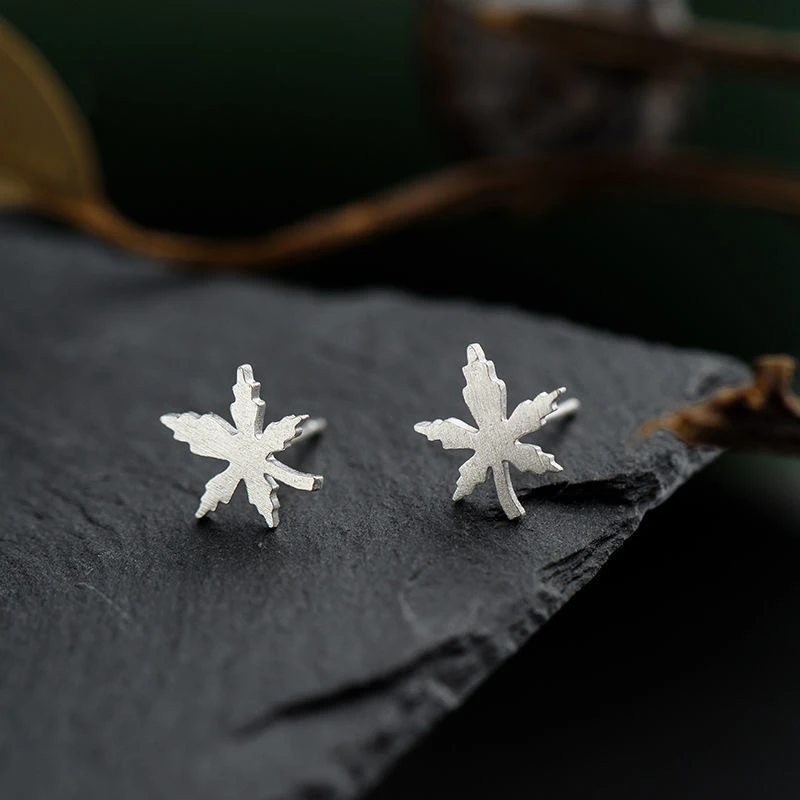 铜合金耳饰 冷淡风耳钉女气质韩国时尚个性百搭小清新耳环简约ins