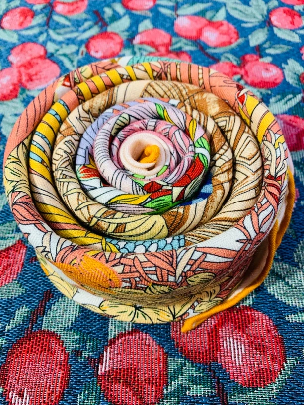 田园风好嗨哦桑蚕丝旅行丝巾135cm×135cm（桑蚕丝40%，羊毛60%）时尚